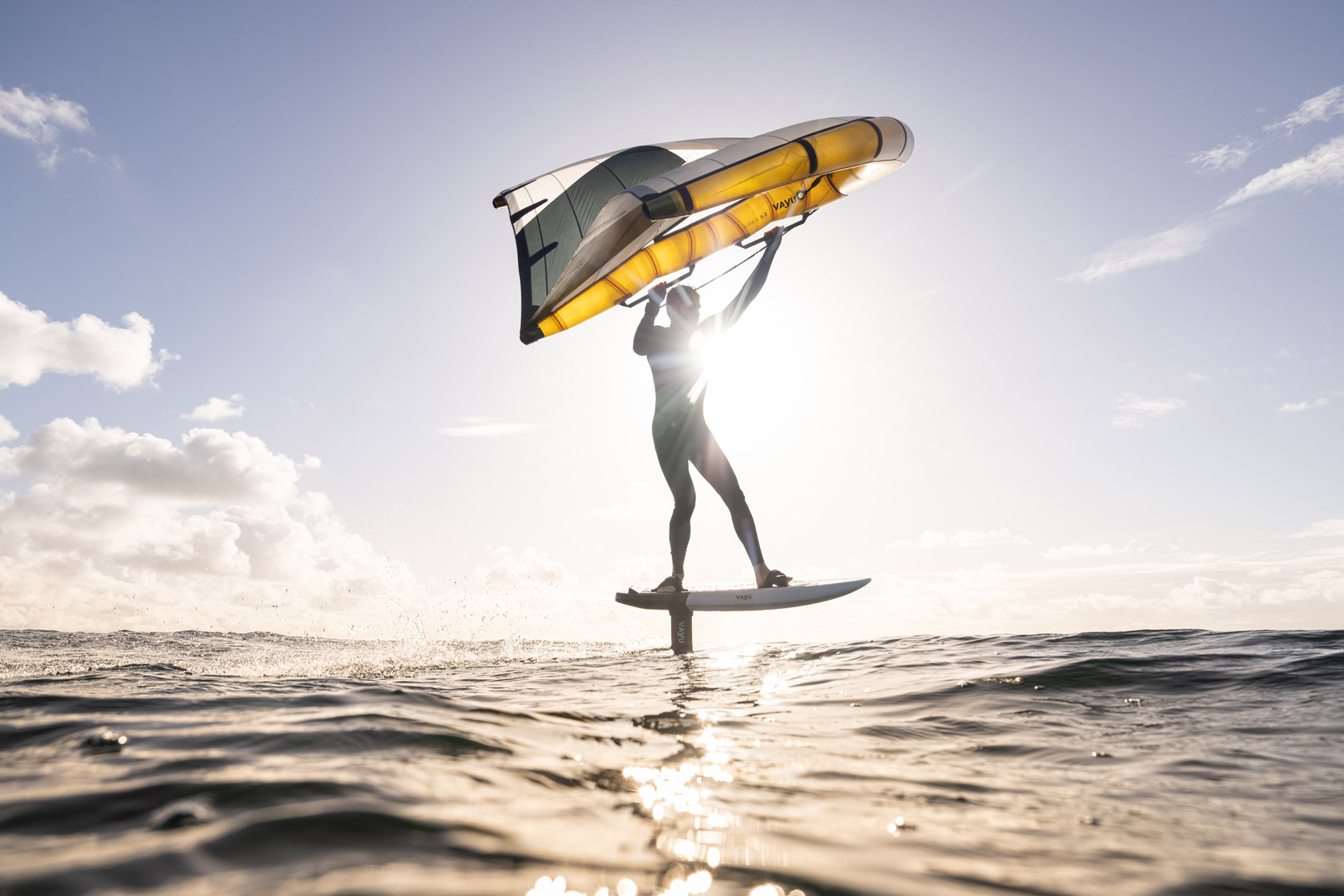 Vayu Aura X: New top wing made from Aluula | SURF