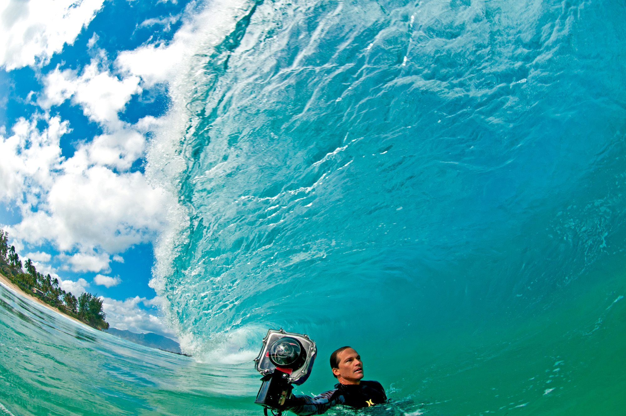 Passion: Clark Little and his incredible wave paintings | SURF