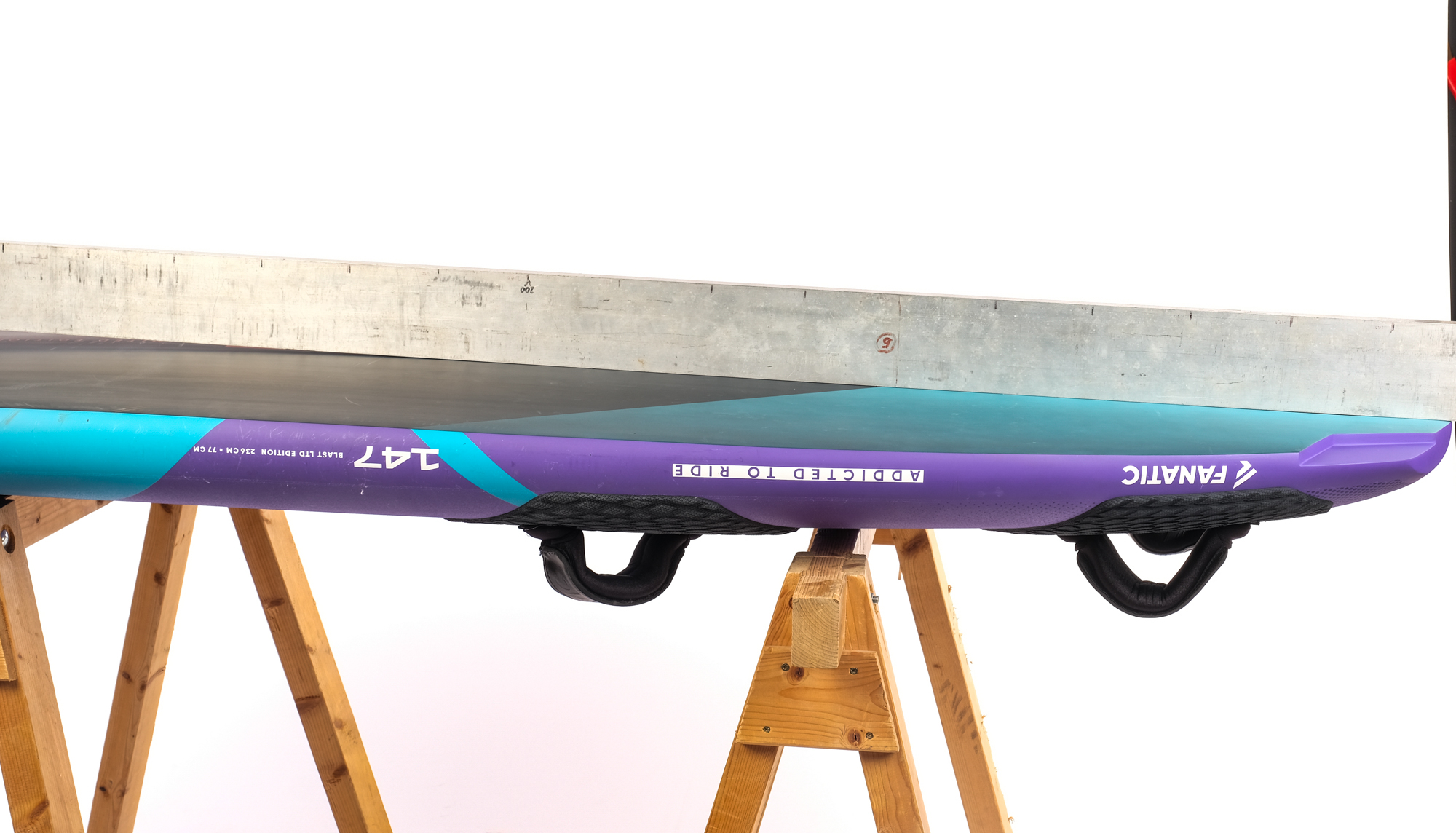 ボード fanatic - FANATIC UN-LTD 147 cm Fanatic Blast LTD Windsurfing and Wind Foiling Board 2022
