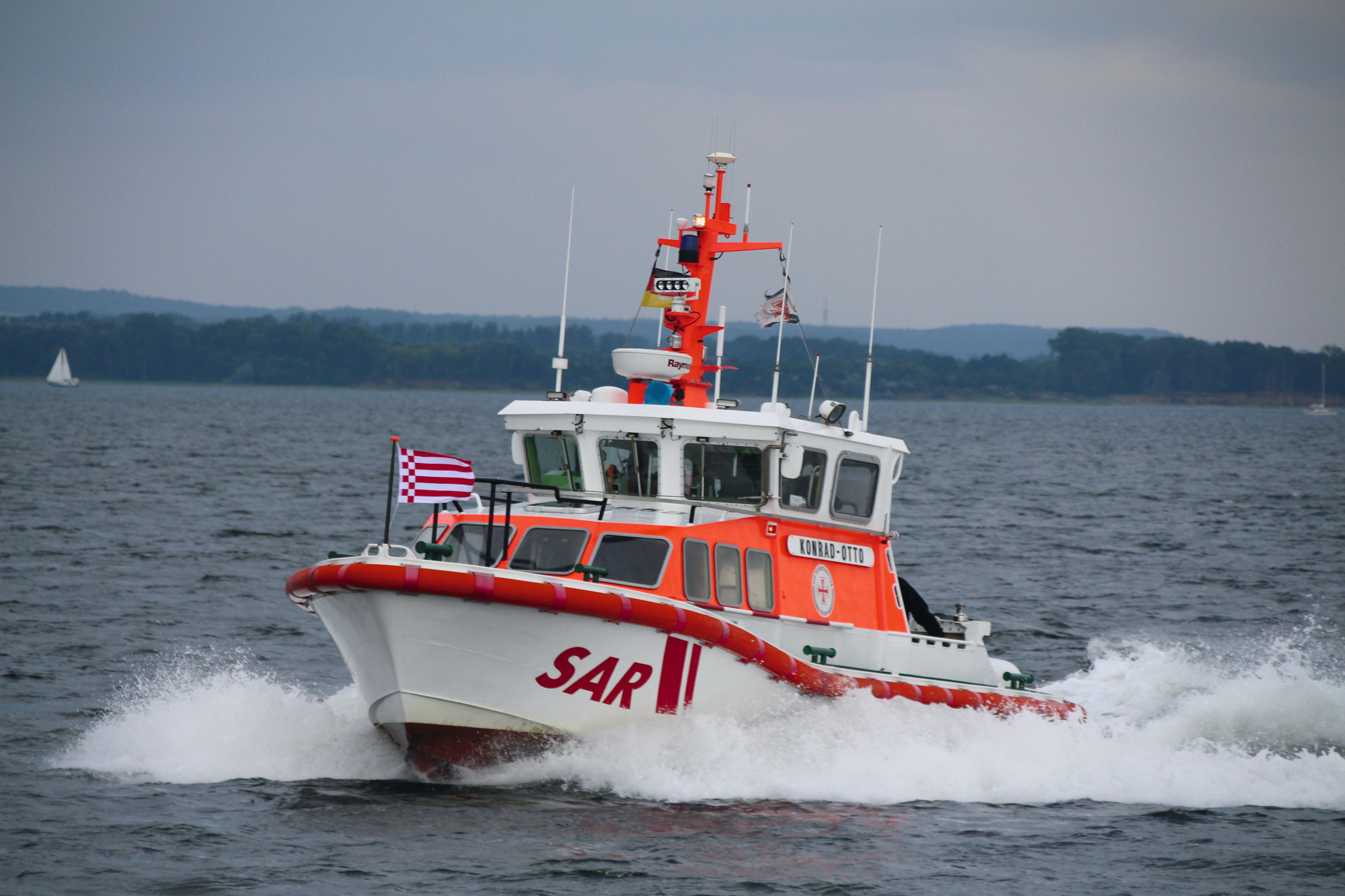 Report: DGzRS lifeboats - battling the fog and the tide | BOOTE