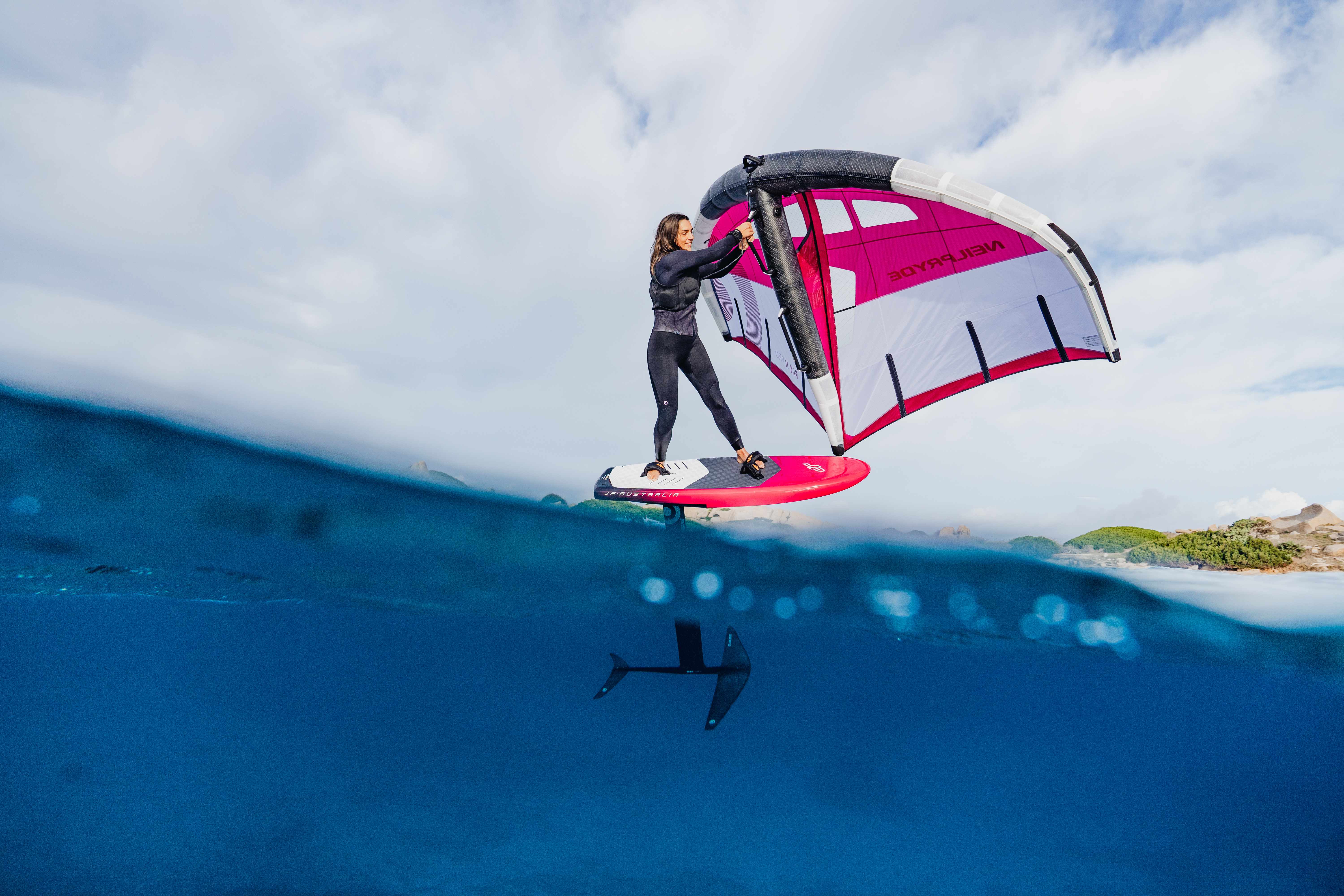 Wing update: NeilPryde Fly II Wing - new sizes, new features | SURF