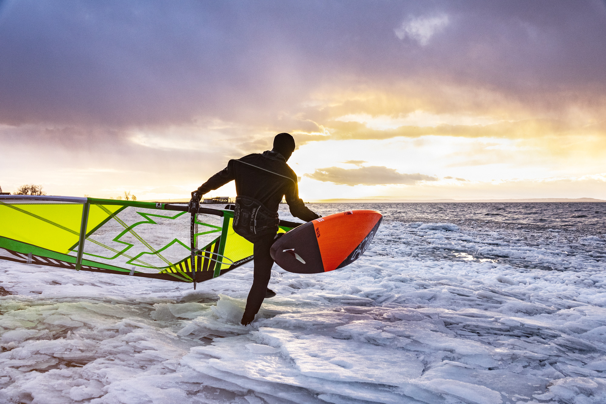 Winter surfing outlet