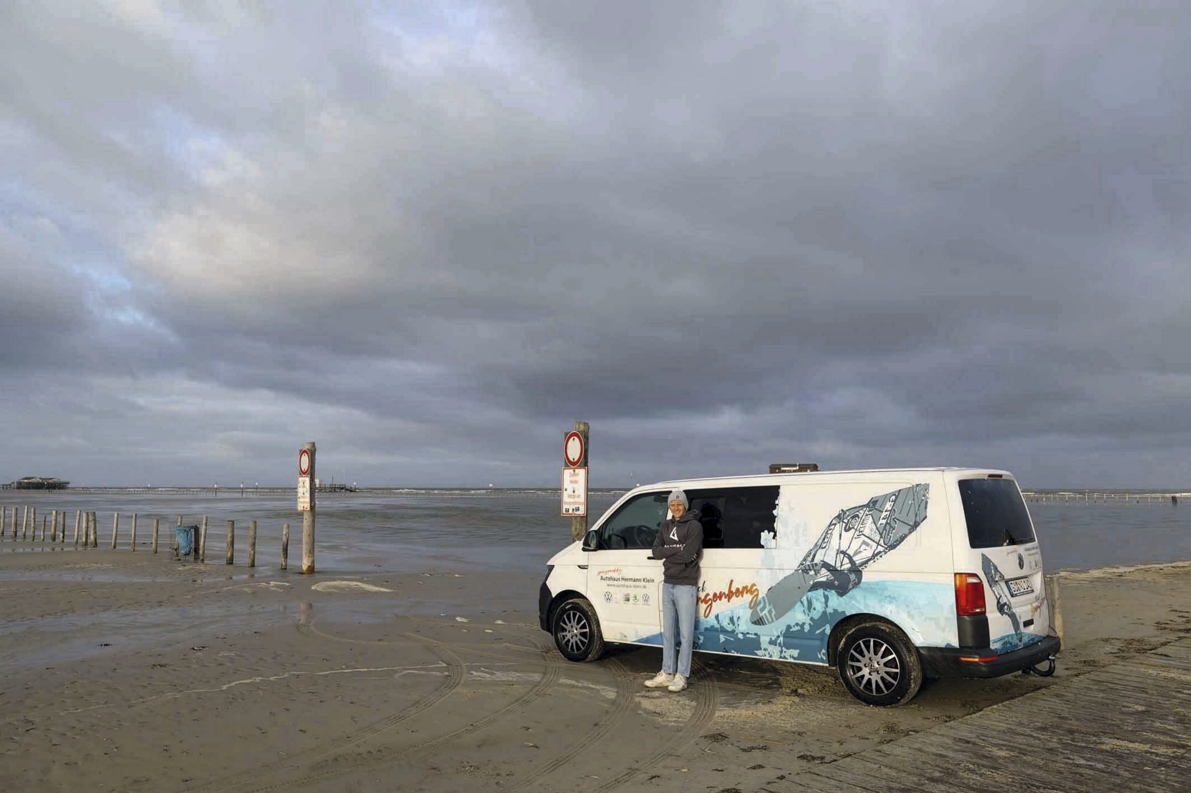 St. Peter-Ording: Windsurfen bei Springflut - Endless Playground | SURF