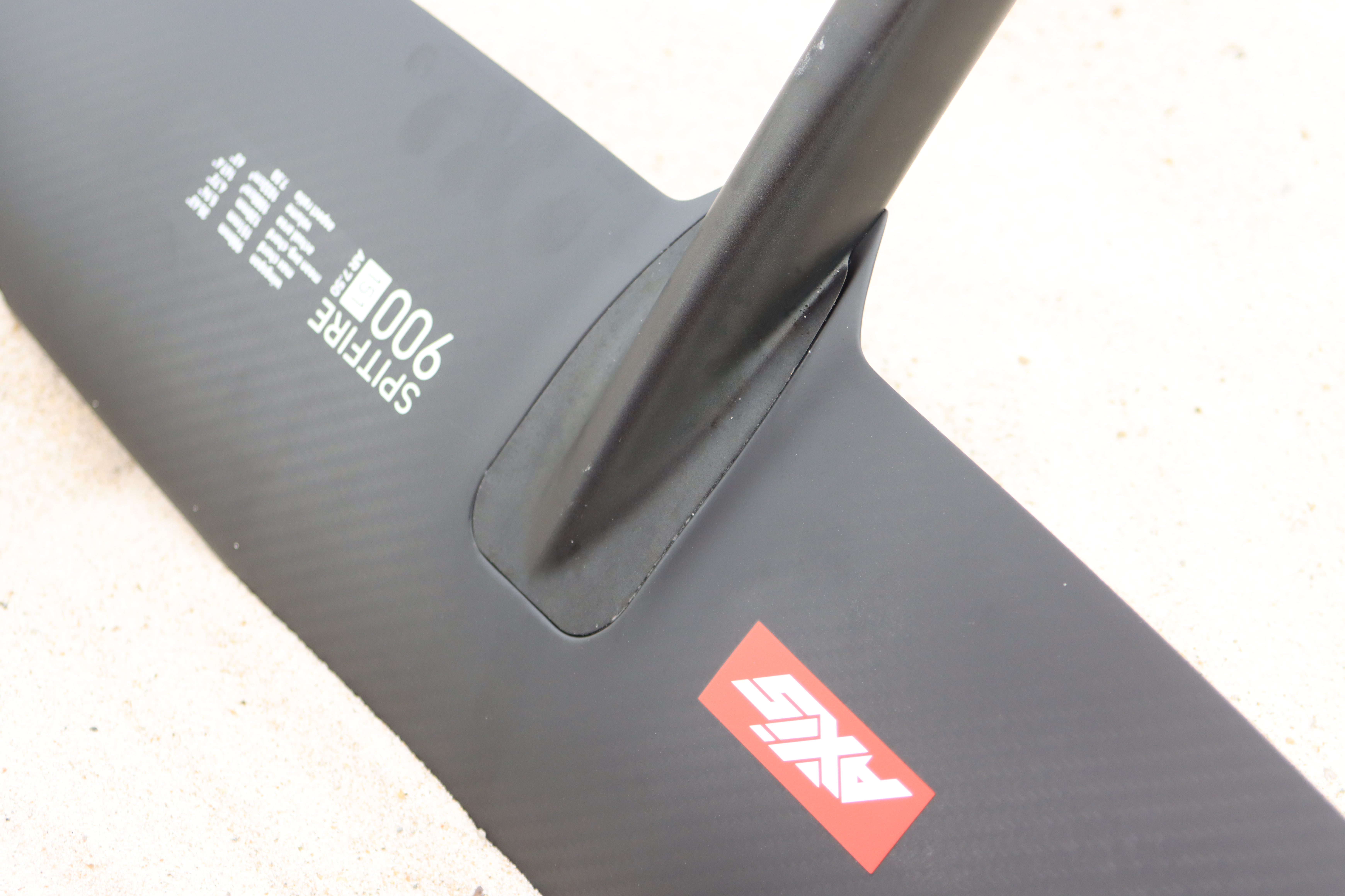 Foils: Tight turns, fine glide - the Axis Spitfire on test