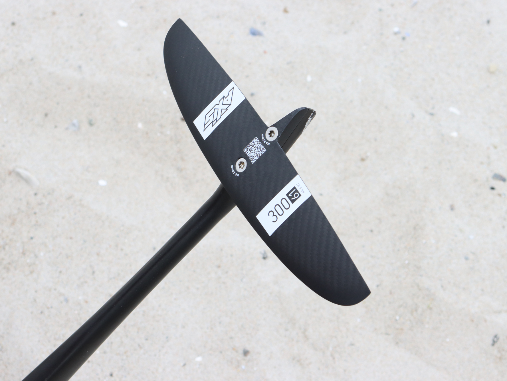 Foils: Tight turns, fine glide - the Axis Spitfire on test