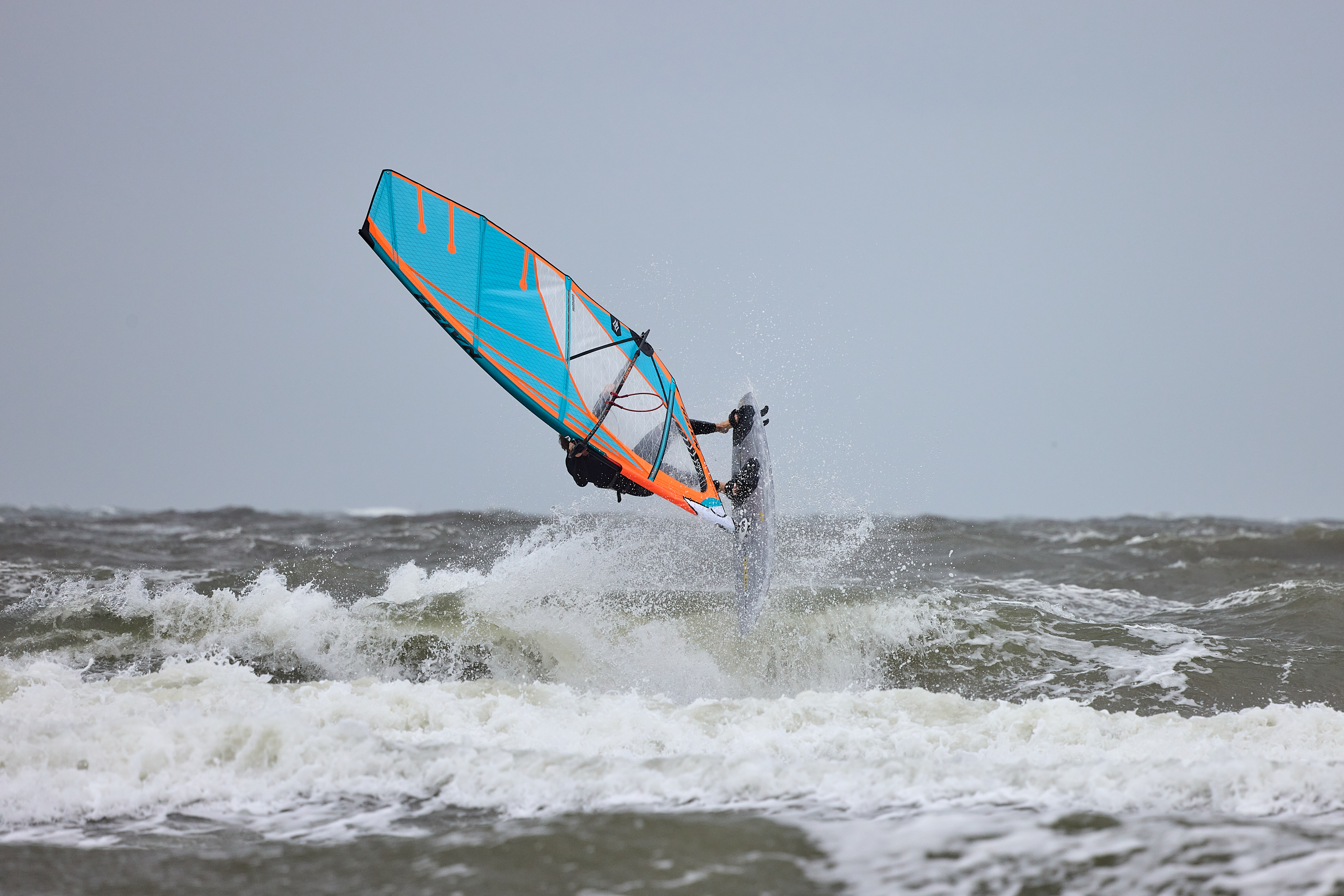 ナッシュ　セイル　フォース　naish FORCE 4.7㎥ ナッシュ セイル フォース naish FORCE 4.7㎥ The Ultimate 4