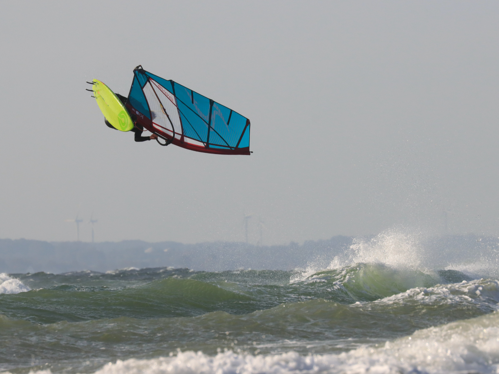 Sneak preview: The new 2025 wave sails put to the test - now Sneak preview: The new 2025 wave sails put to the test - now