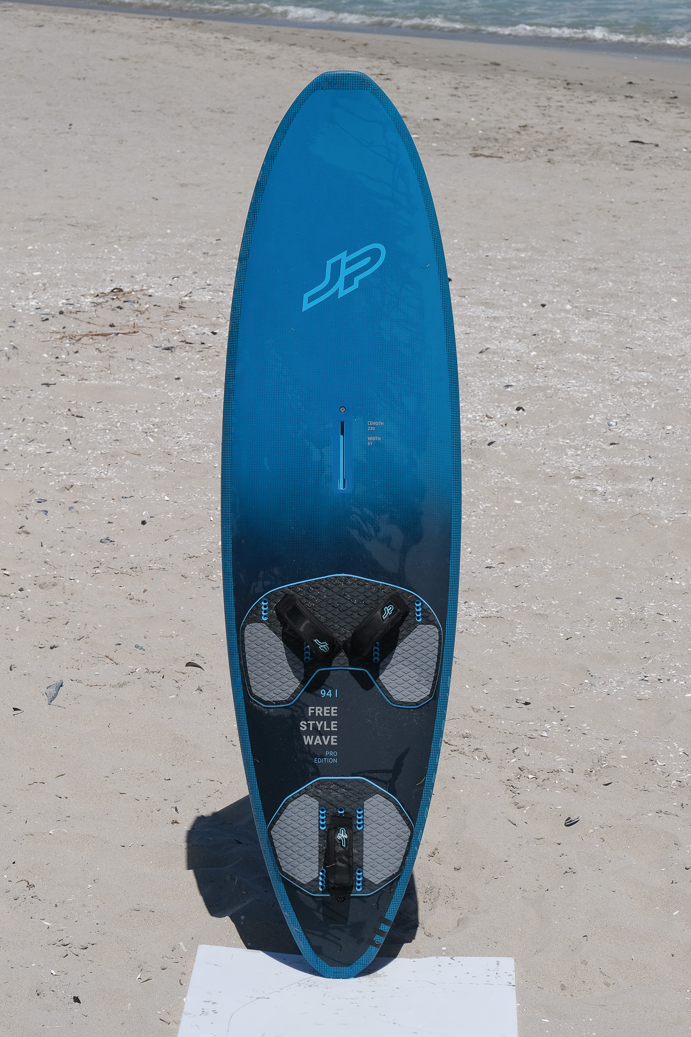 Freemoveboards 2025: JP-Australia Freestyle Wave 94 surf test | SURF