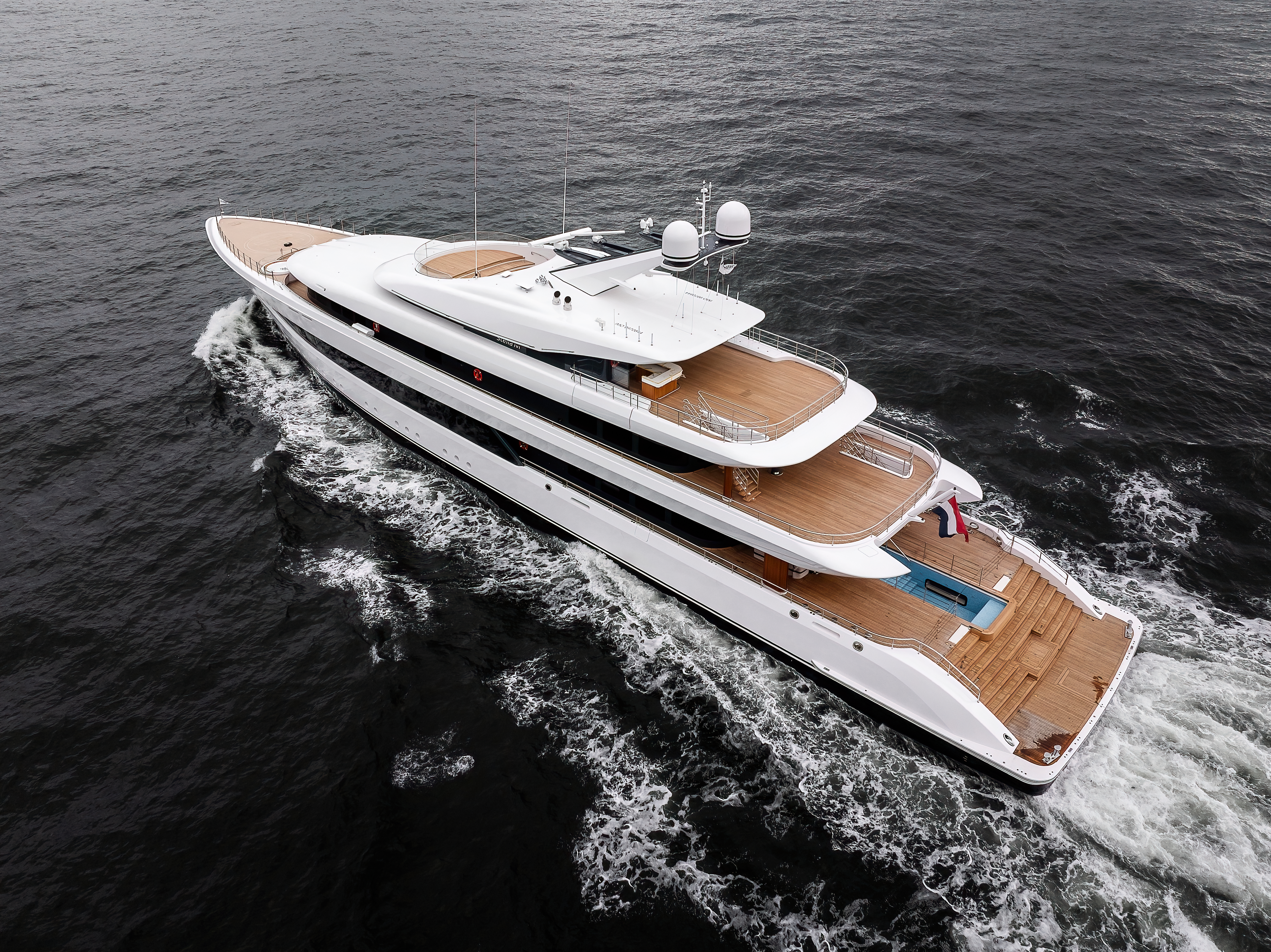 Luxury yacht Stella M leaves Feadship shipyard | BOOTE