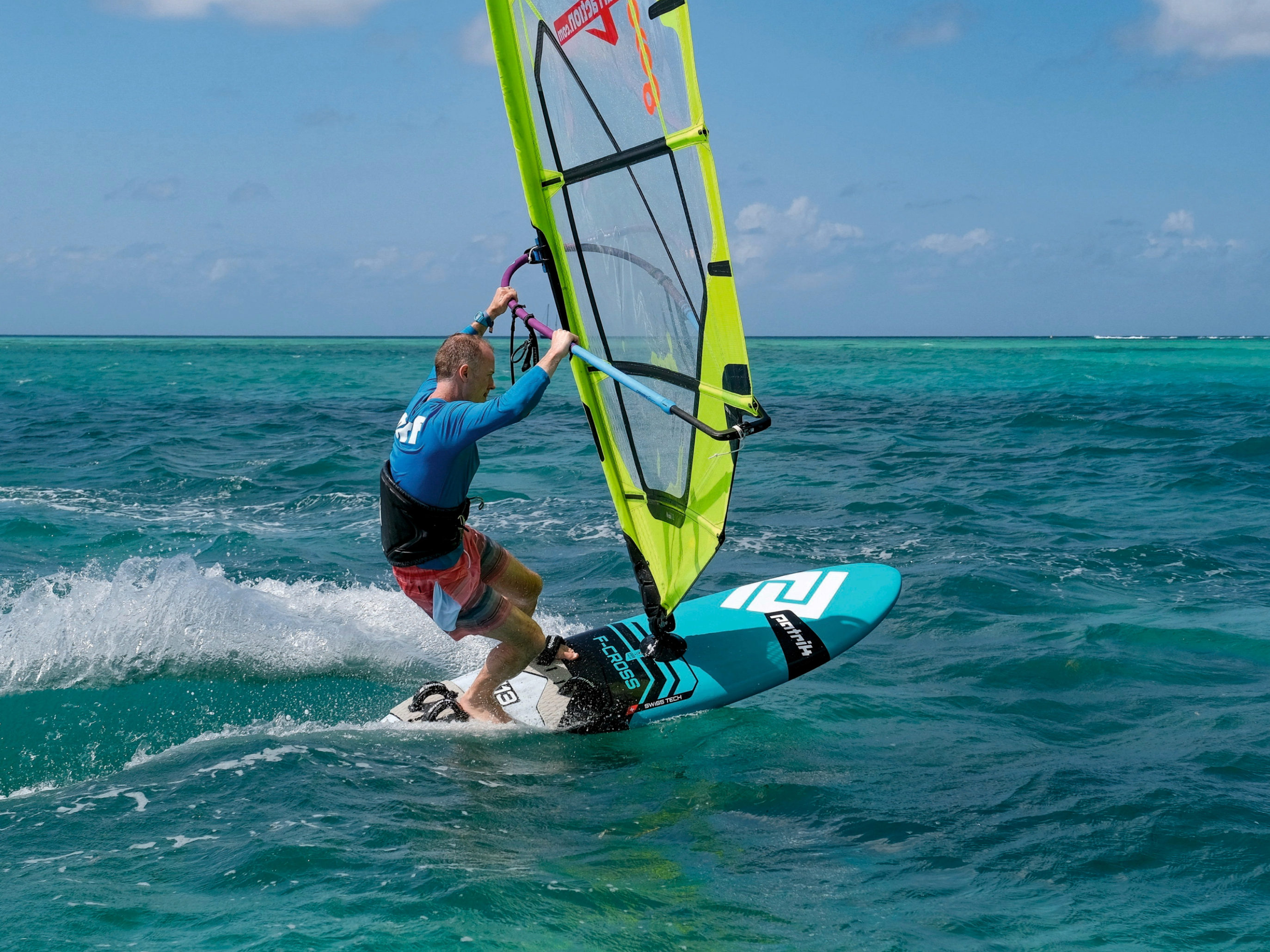 Freemoveboards 2026: The Patrik F-Cross 113 in the test | SURF