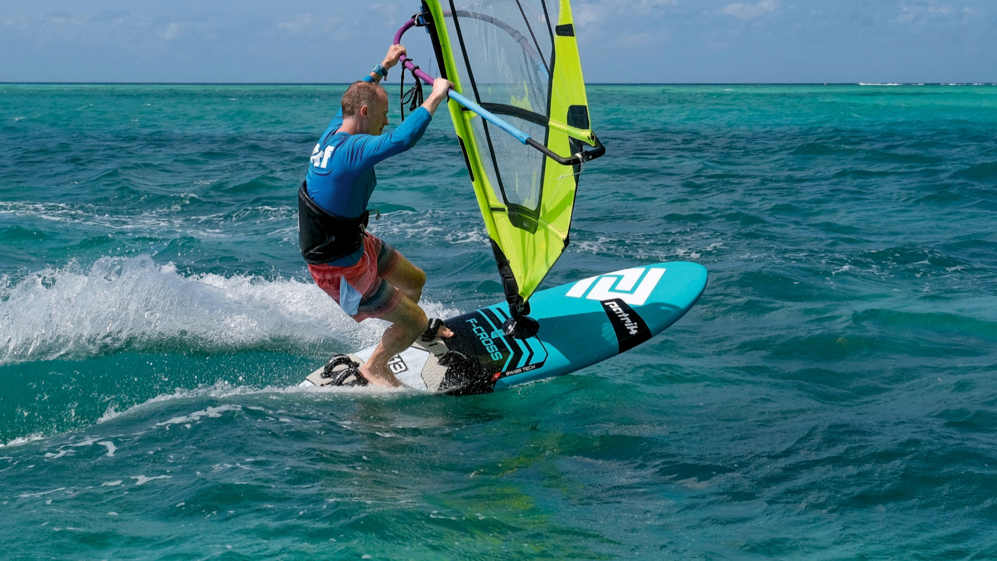 Freemoveboards 2026: The Patrik F-Cross 113 in the test | SURF