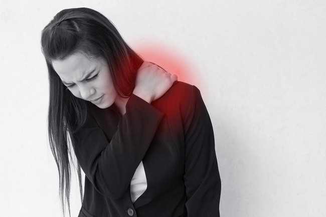 menelisik leher kaku termasuk kondisi serius - alodokter