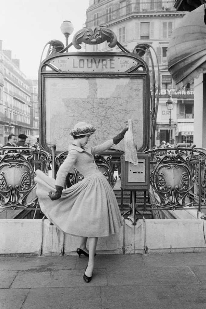 Марк Шоу (Mark Shaw) - Dior, Palais de Glace Dress, 1957