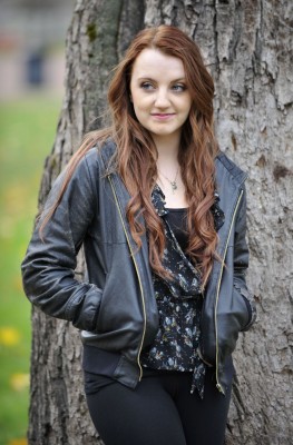 evanna_lynch_red_hair9