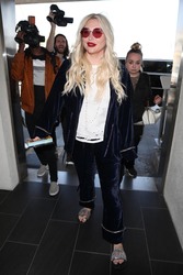 Kesha - At LAX Airport 4/23/18
