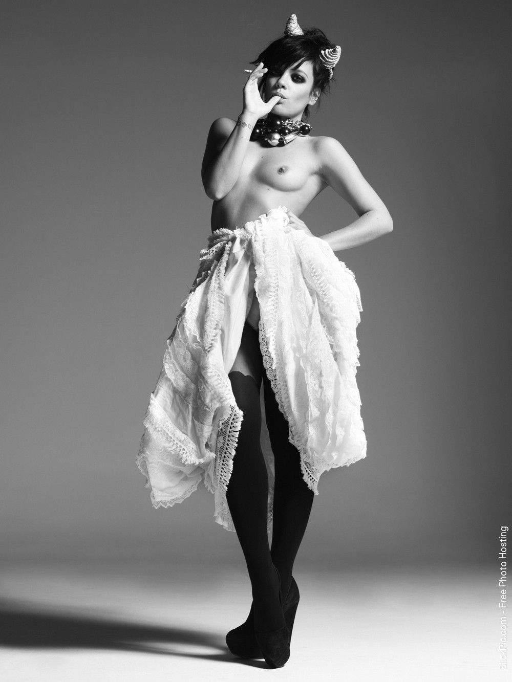 Lily-Allen-Nude-7