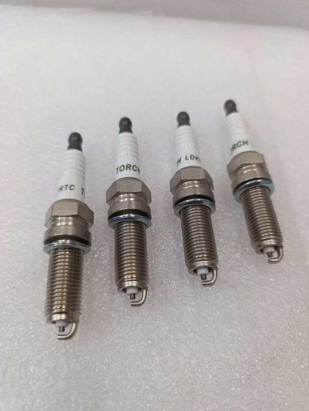 BUJIA NORMAL PUNTA DE COBRE TORCH GLORY 330 DK15 GLORY 500 SFG15 C35 DFK15 C37 DK15 G330-2435