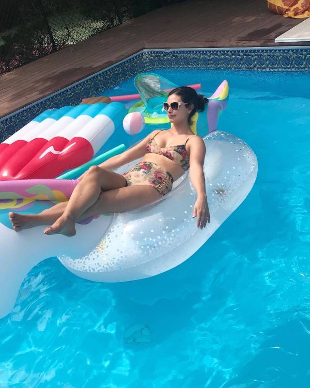 Morena Baccarin on Swimming Pool