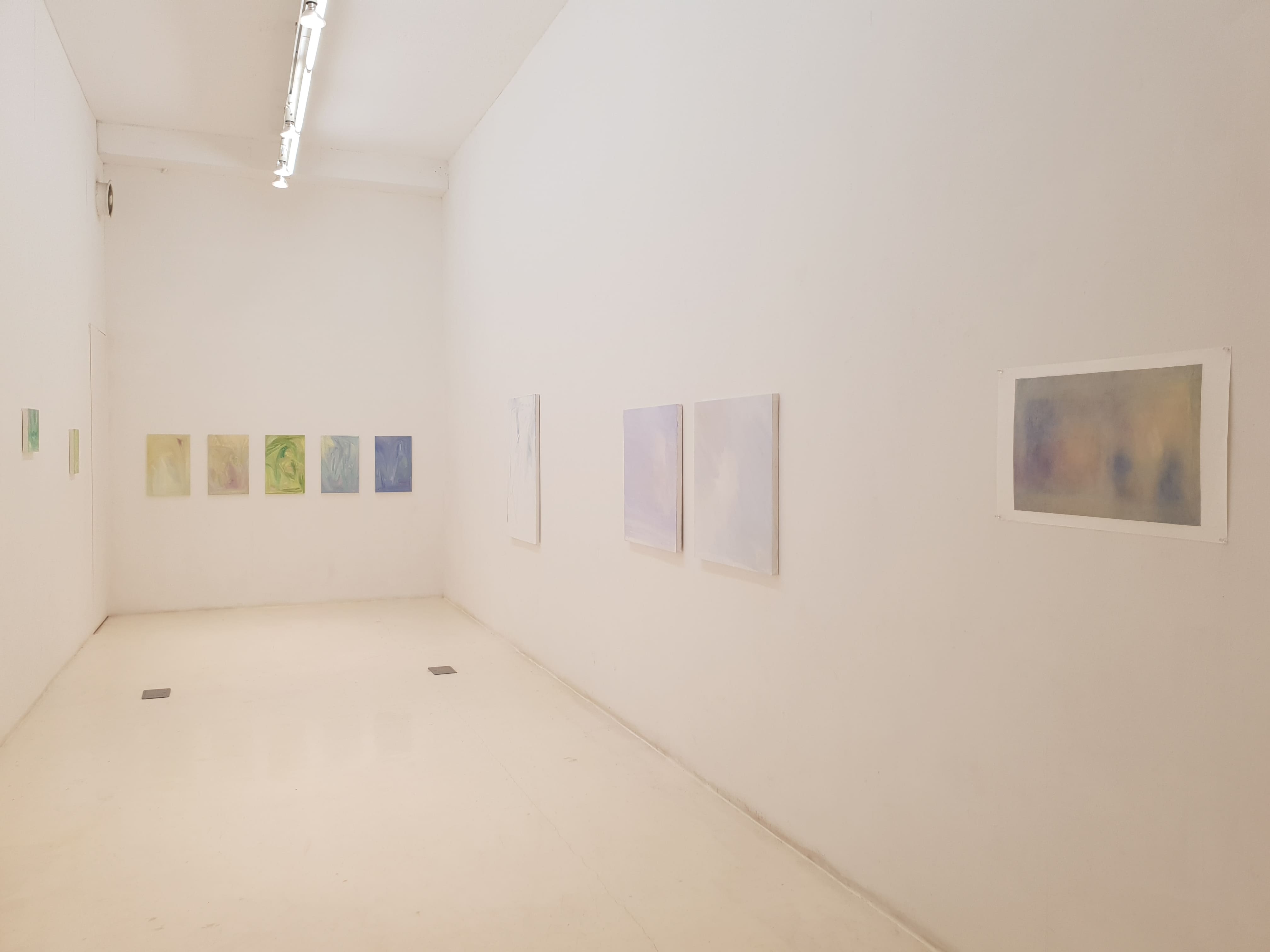 13. Supernumerary Rainbow, Exhibition view, 2018.jpg