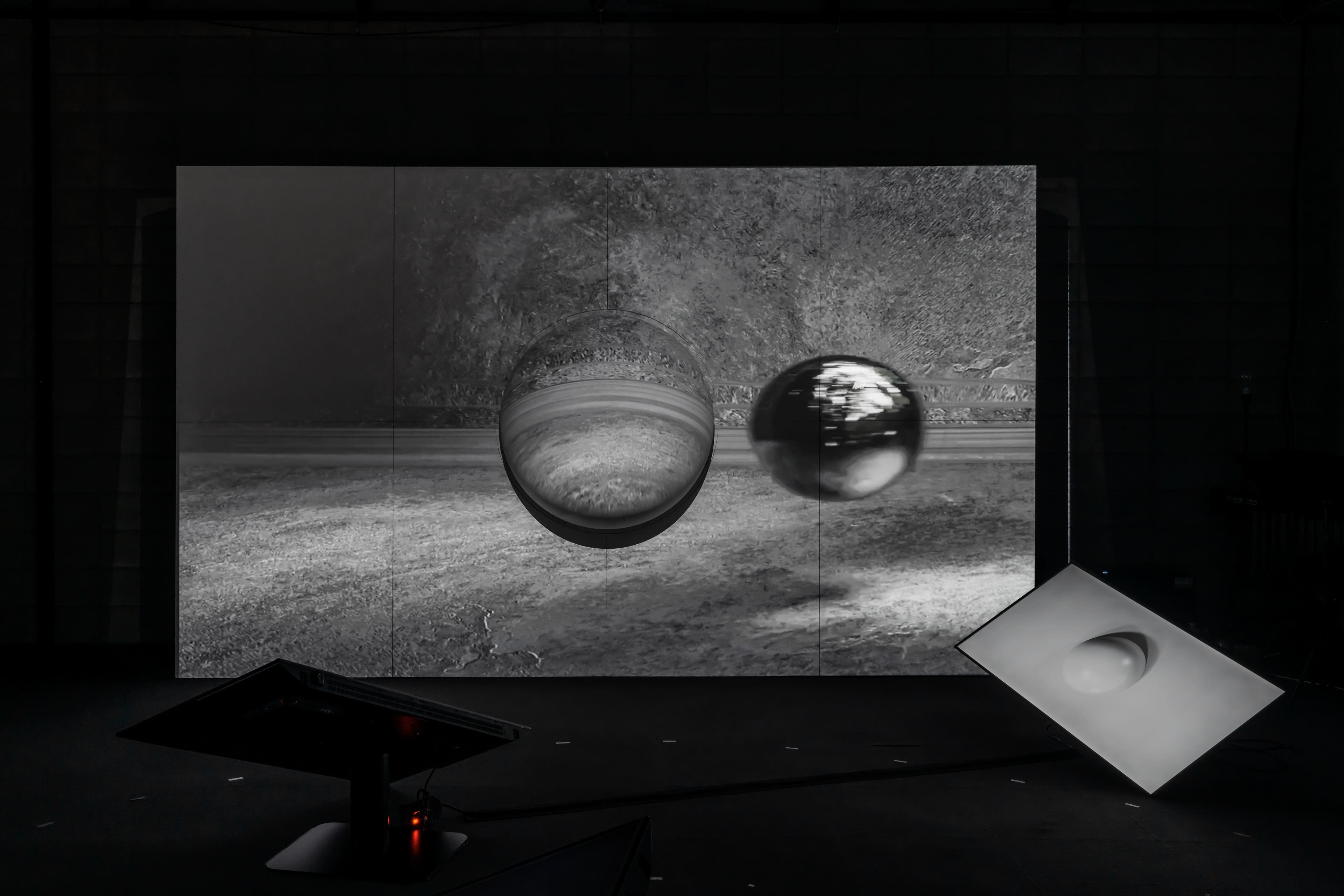 5. ‘0과 1의 Pulse’, installation, 2022