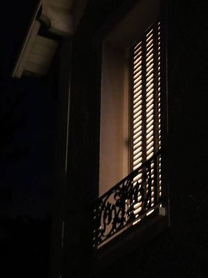 7pm, architecture,outside, black,white