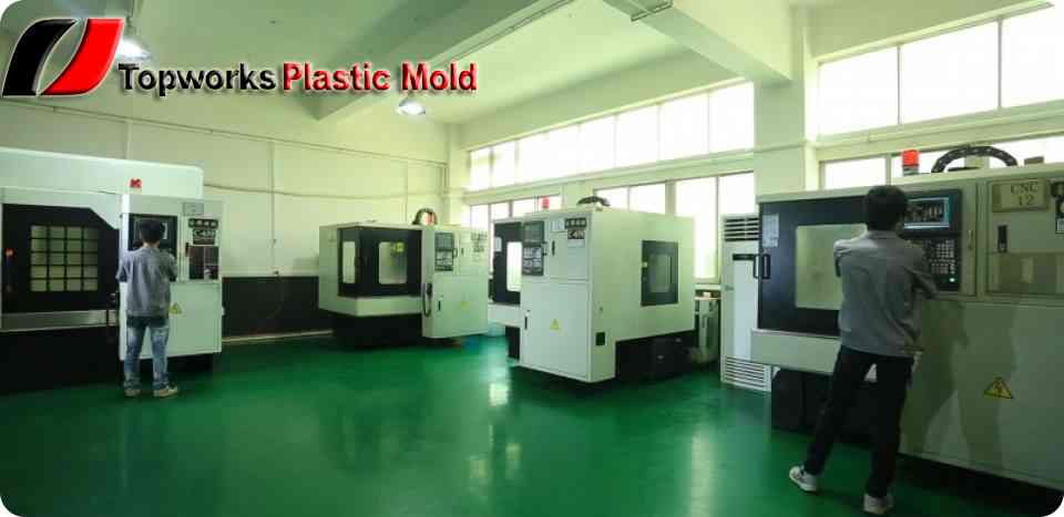 injection molding cost