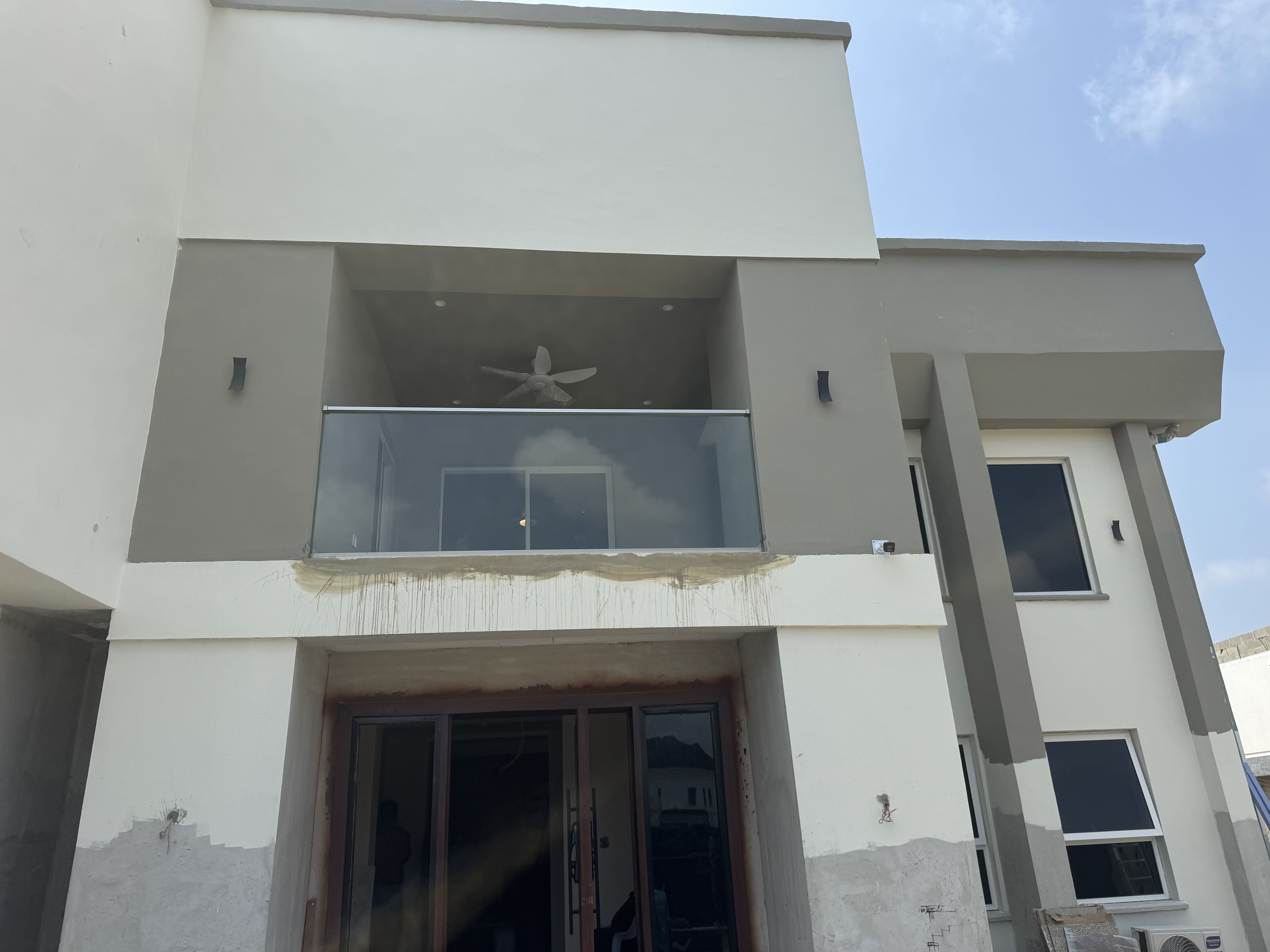 Modern Frameless External Balcony Balustrade