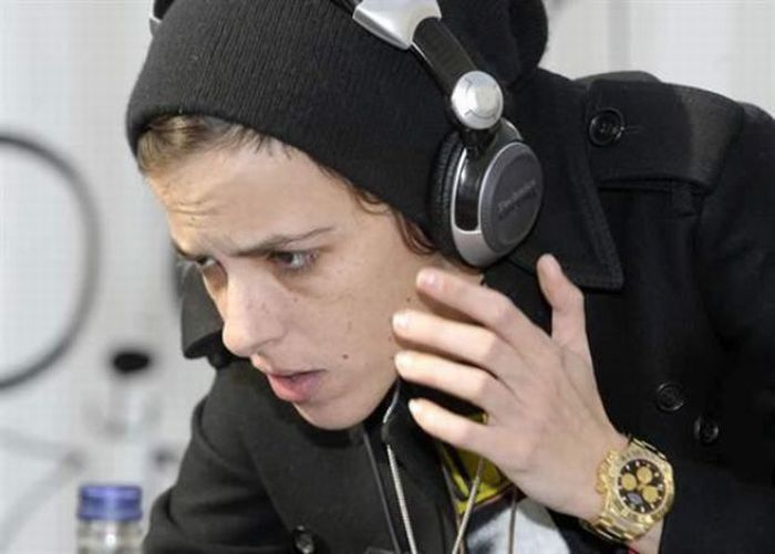 DJ Саманта Ронсон DJ Саманта Ронсон