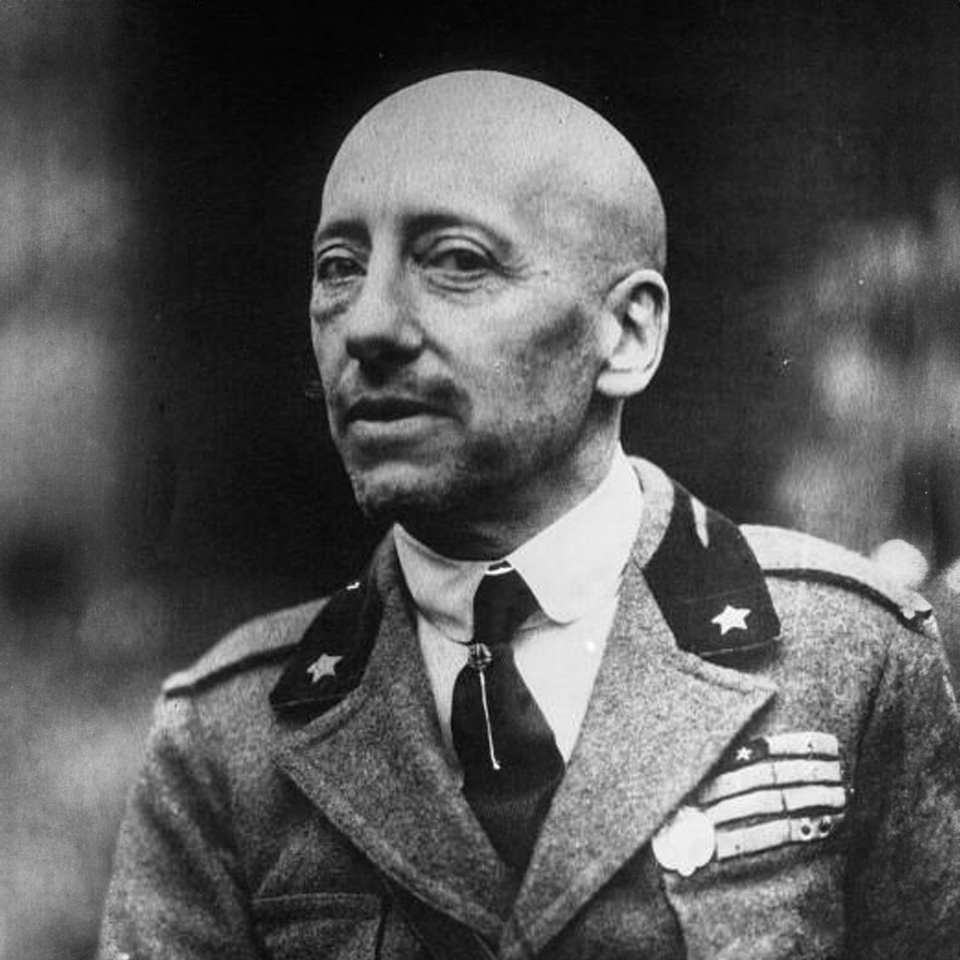Chi era Gabriele D'Annunzio? | Visite guidate al Vittoriale degli Italiani