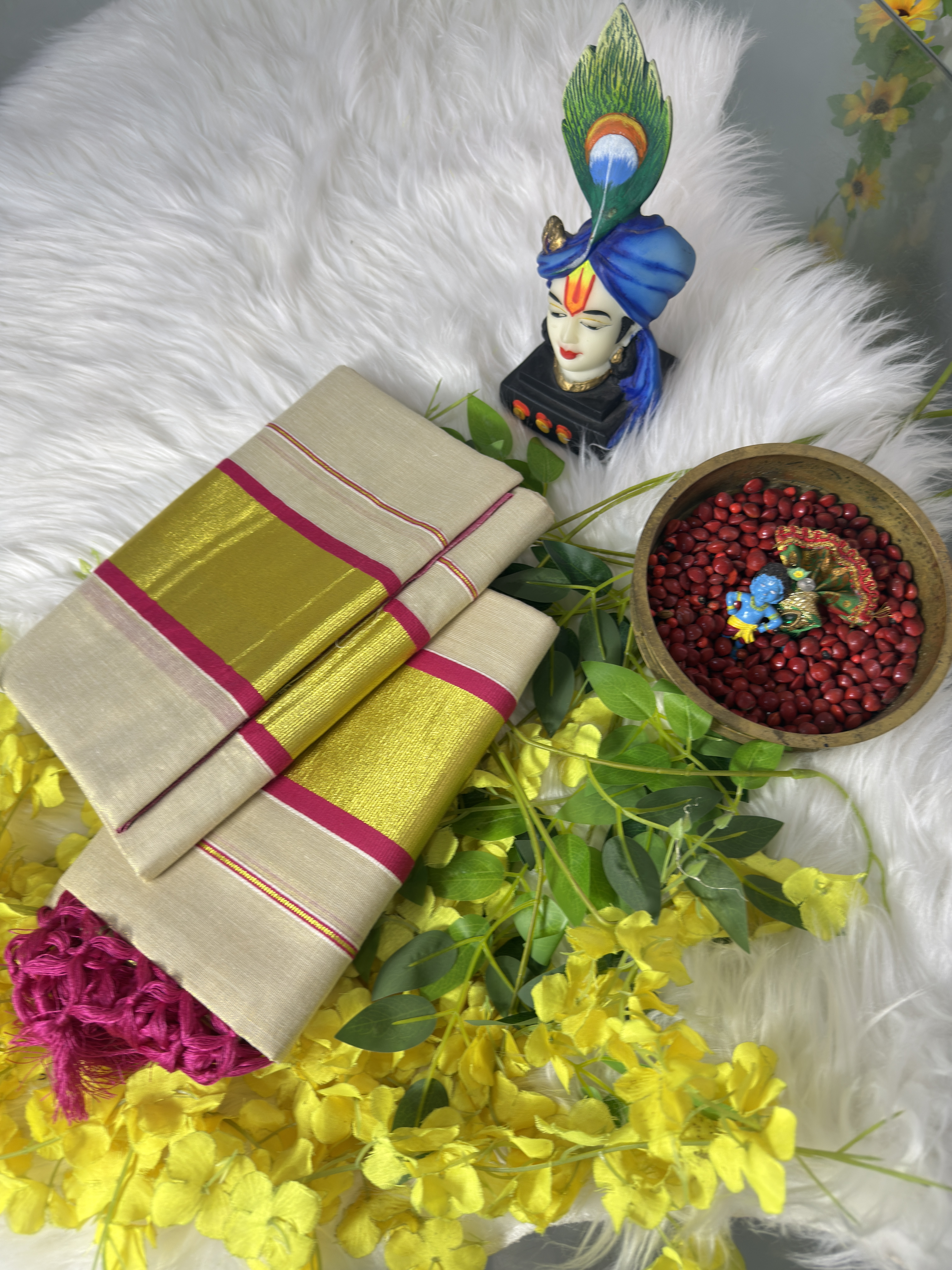 SET MUNDU WITH TISSUE PINK BORDERS