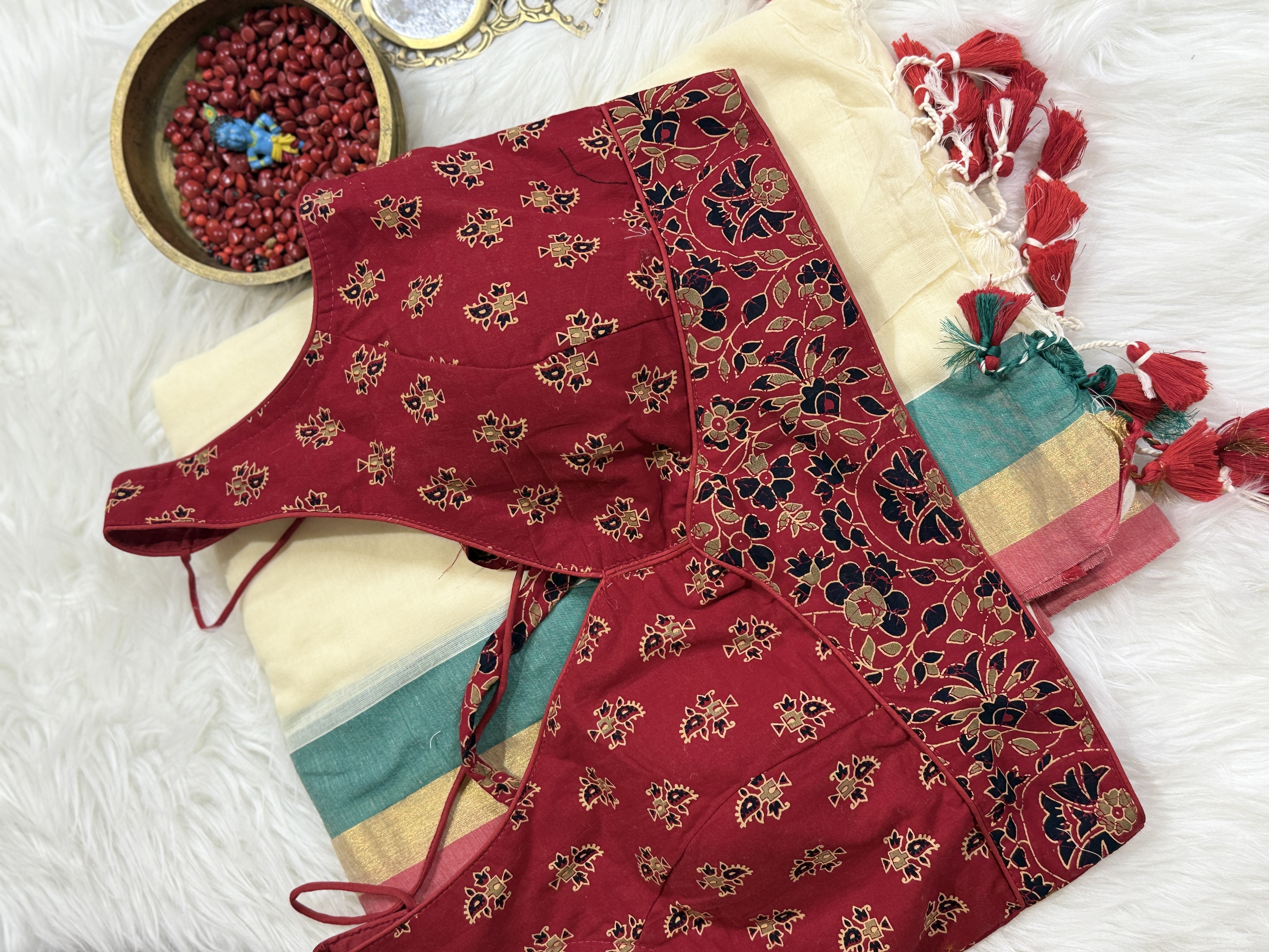 Mul Cotton Saree with Ajrakh Sleeveless Blouse