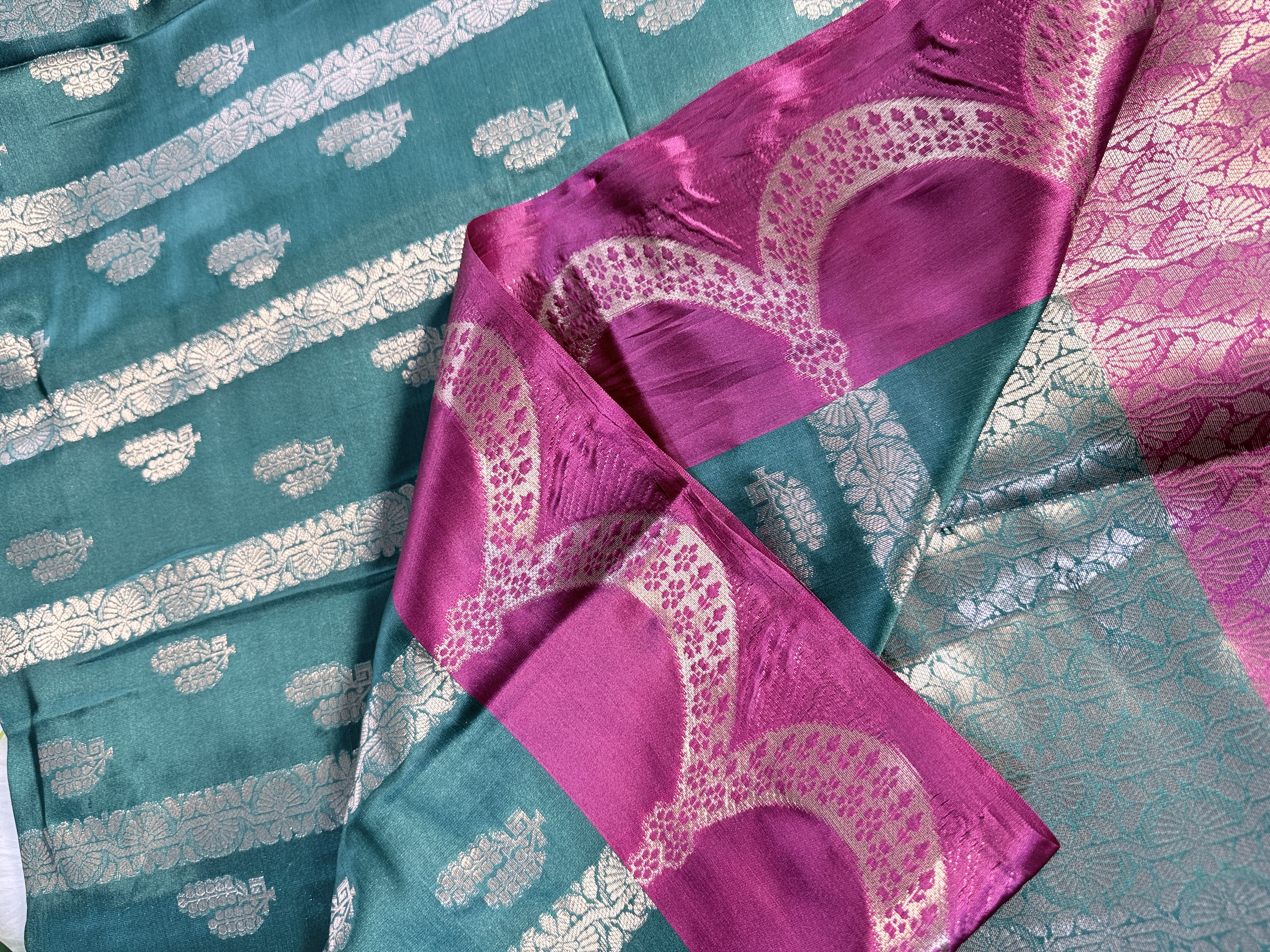 DESIGNER NECKLACE KATAN SILK SAREE