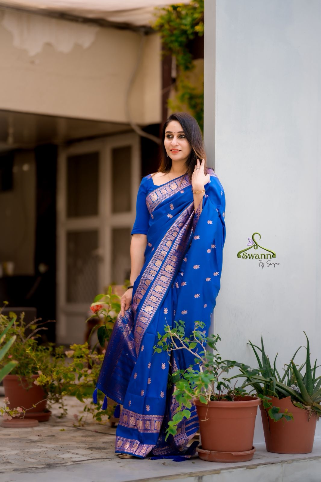 ELEPHANT BORDER SUGUDISAREE BLUE