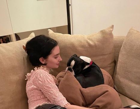 Meadow Walker has a pet dog