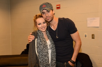обоя bridgit, mendler, музыка, enrique, iglesias, энрике, иглесиас
