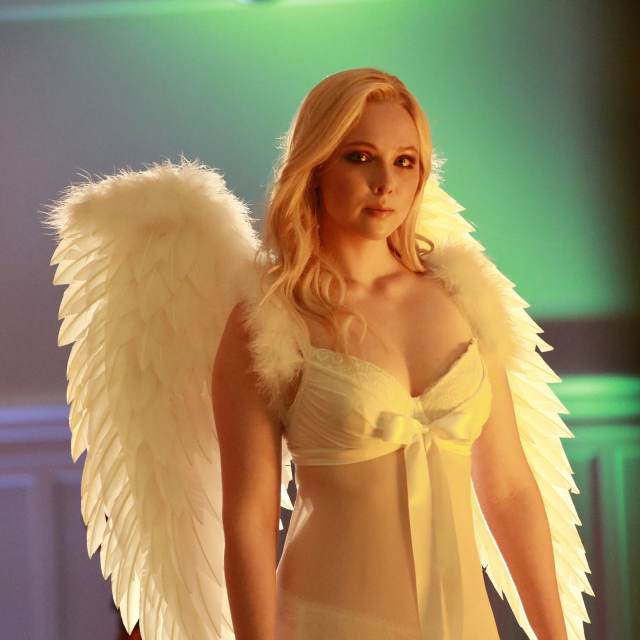 Molly C. Quinn hot like angel