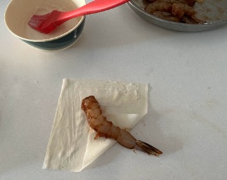 firecracker-prawn-rolls