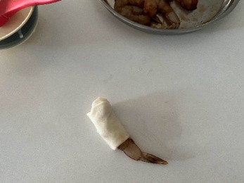 firecracker-prawn-rolls
