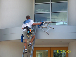 Mike's Window Cleaning and Gutter Services - Window Washing