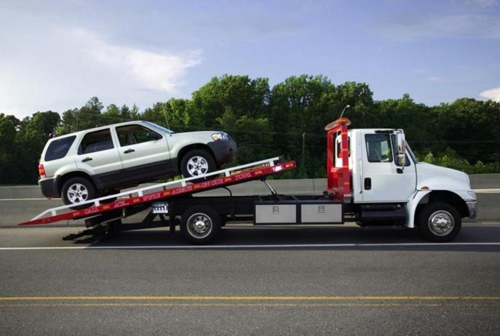 Flatbed Tow Service Columbus Towing & Recovery LLC Columbus IN