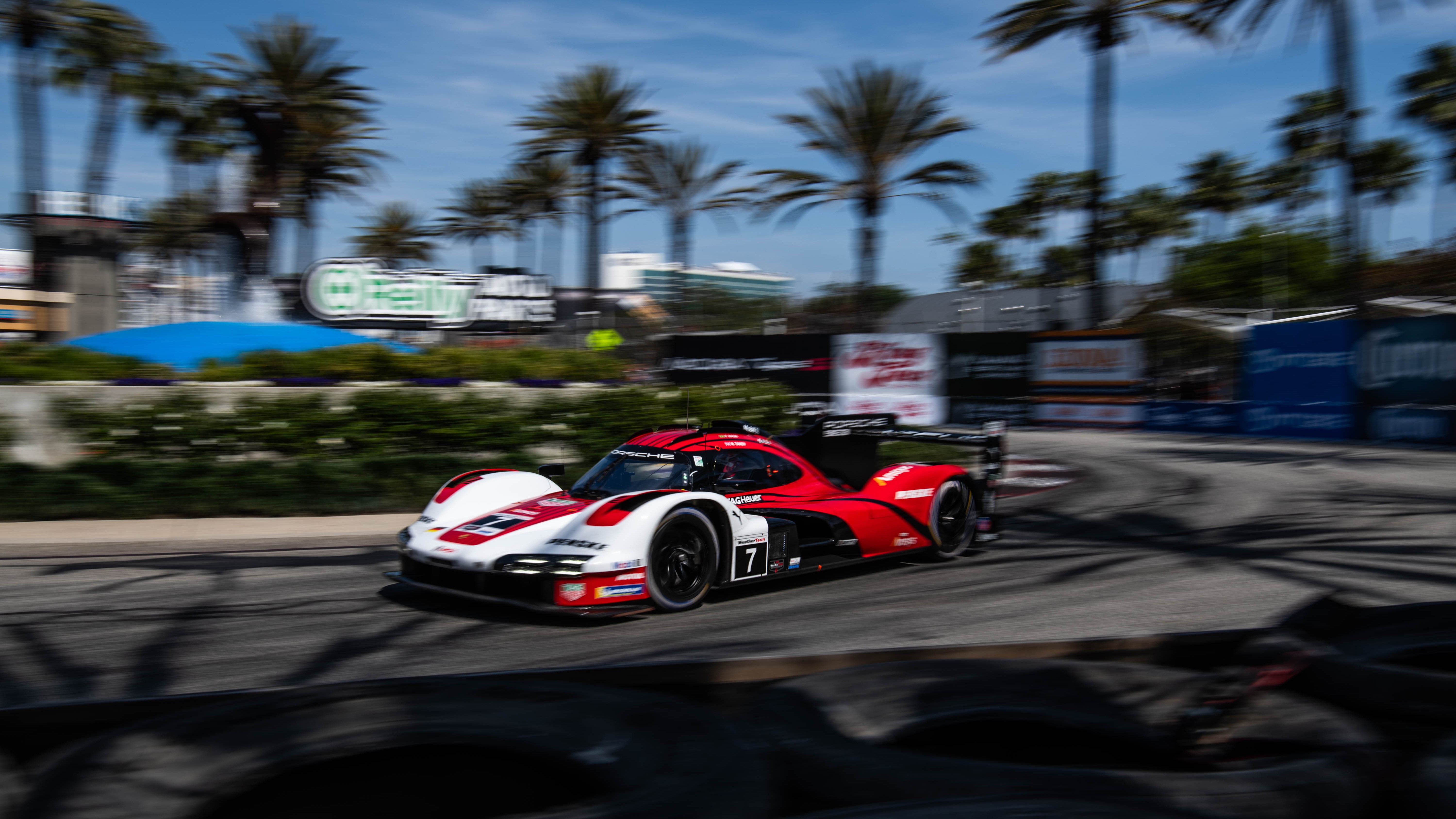 Porsche Motorsport #Raceborn