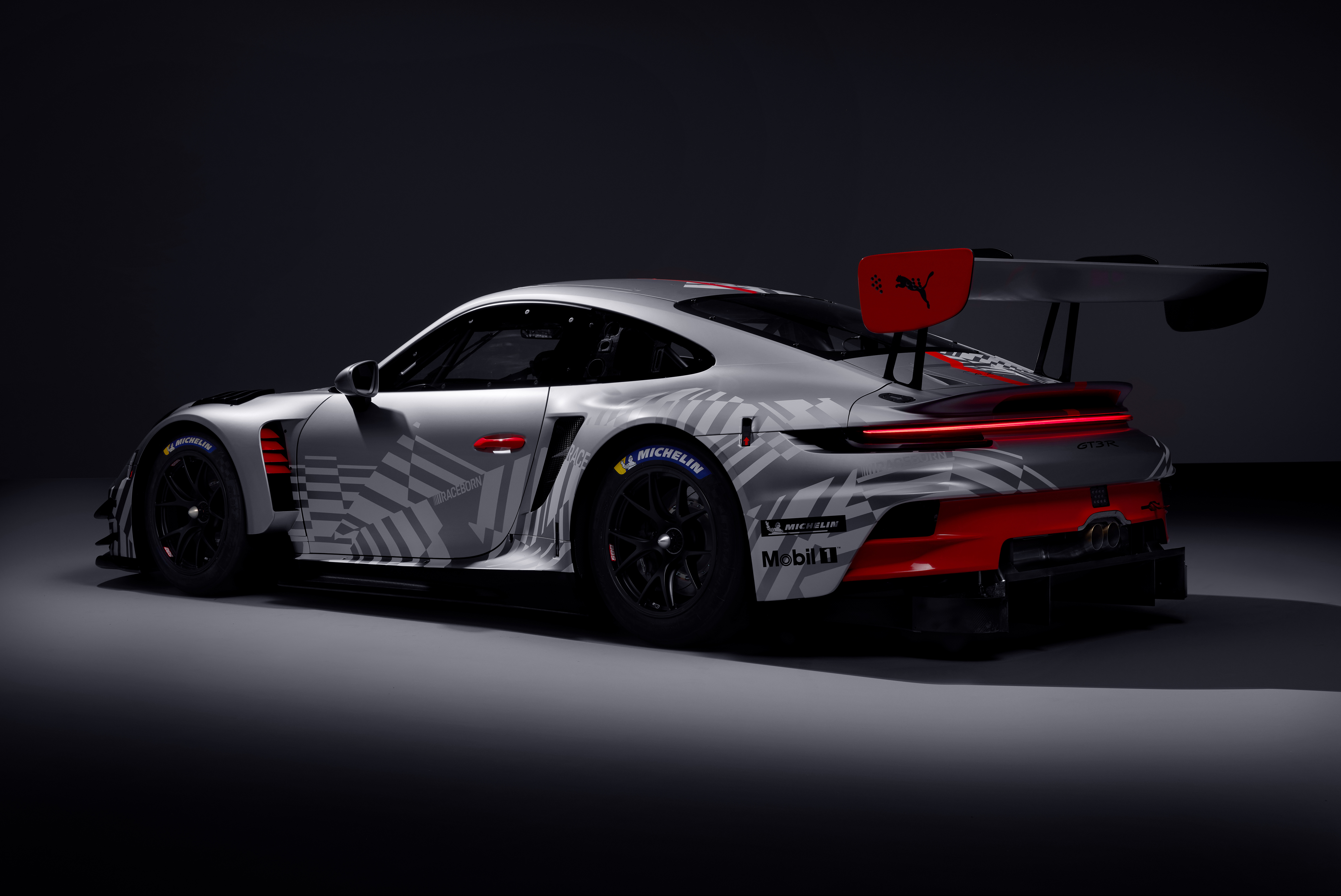 【SPARK】限定150 Porsche911 GT3 BlackEdition The 911 GT3 R