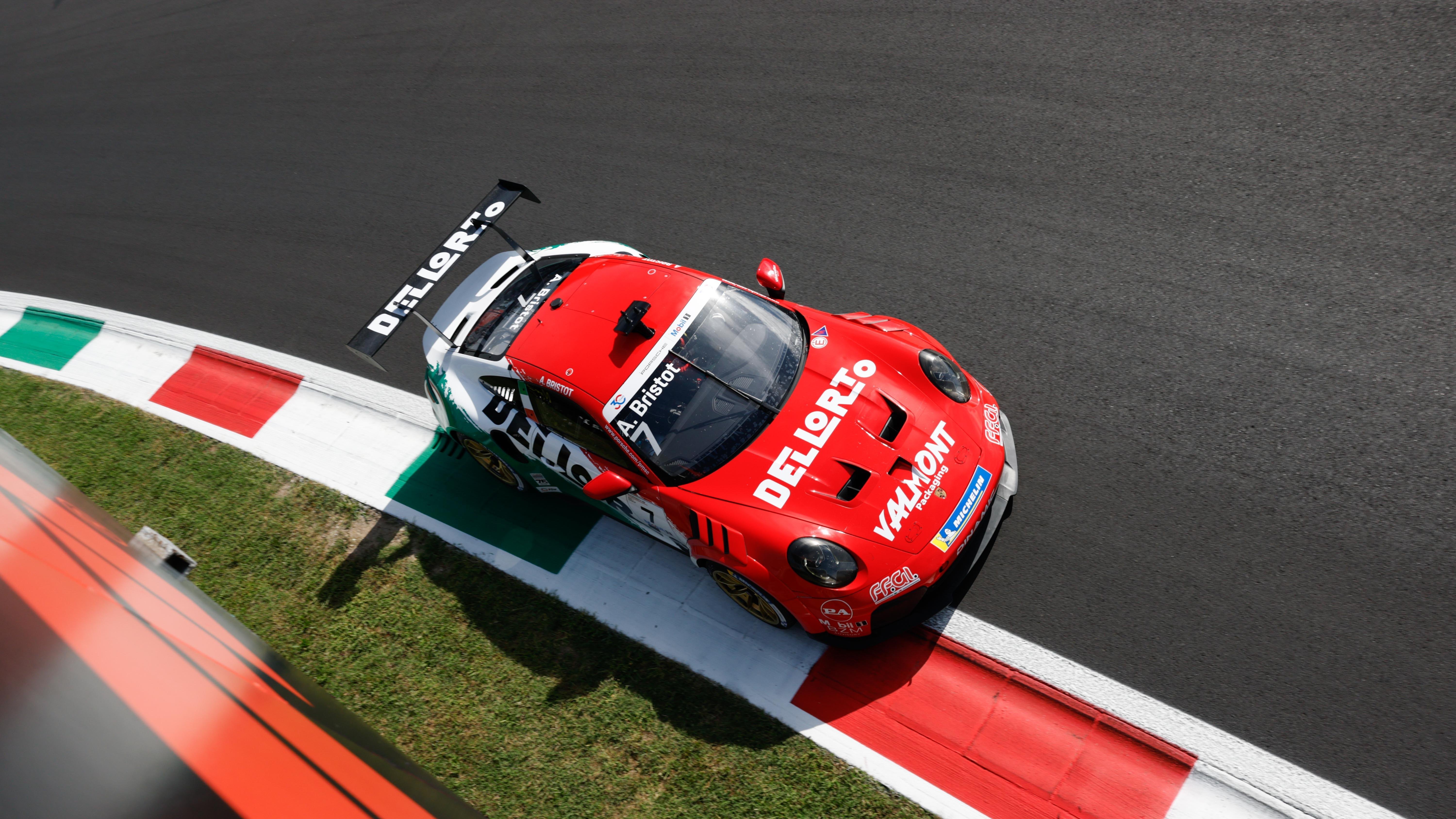 Porsche Mobil 1 Supercup