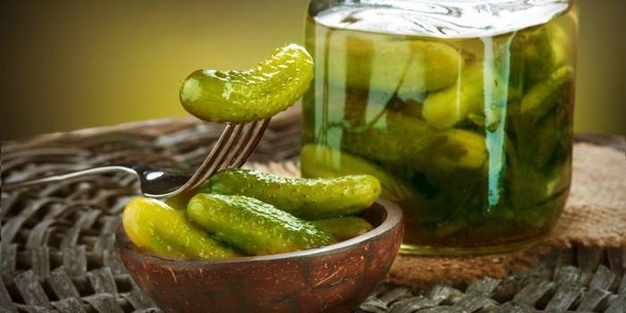 Рассол для малосольных огурцов