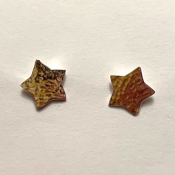 Hammered star studs