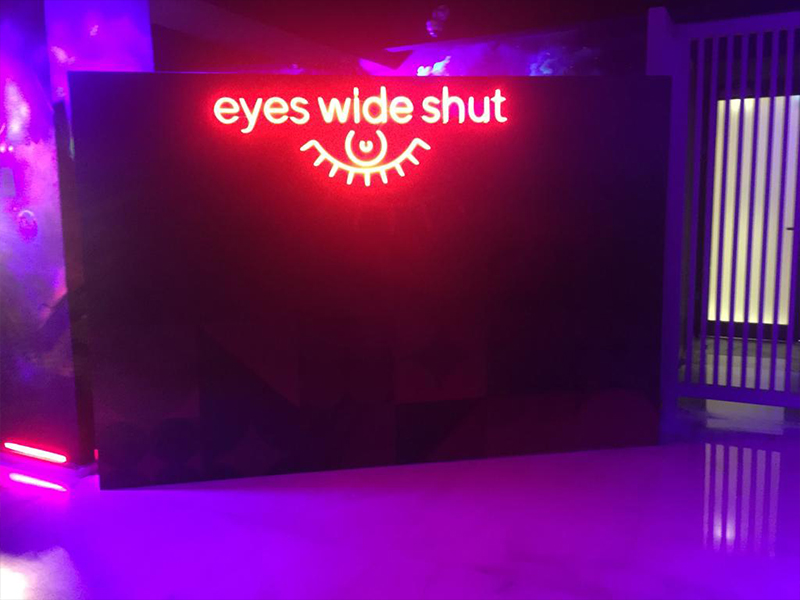 Professional-Signage - by brandoption.ae
