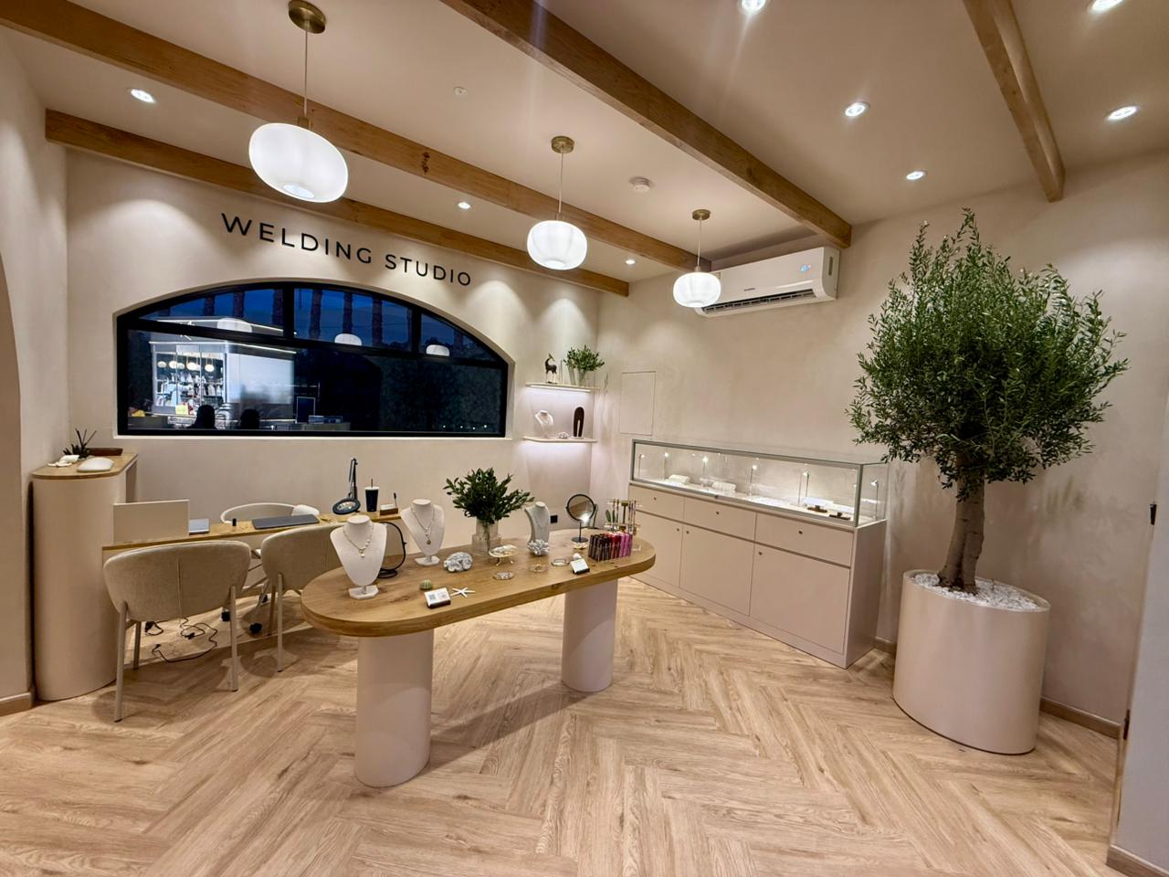 Fit-outs & Permanent Displays