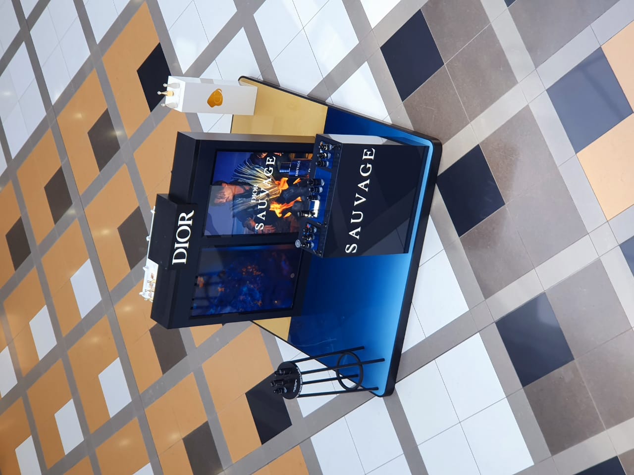 Kiosks/ pop ups