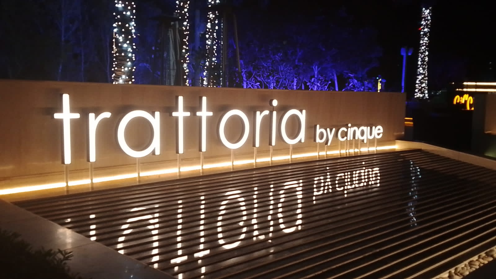 Indoor & Outdoor Signages