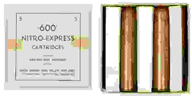 Коробка с пятью патронами .600 Nitro Express.